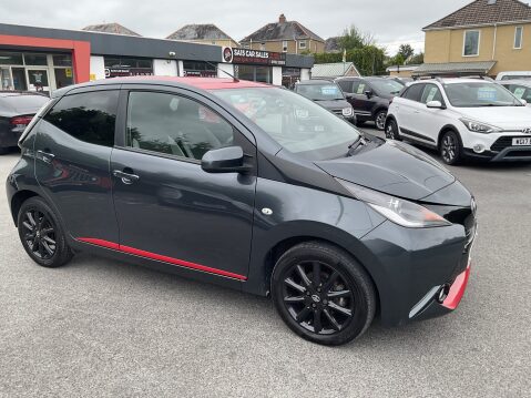 Toyota Aygo VVT-I X-PRESS 2