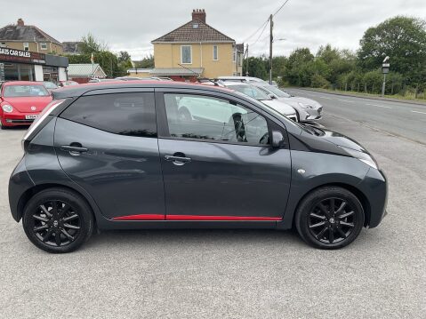 Toyota Aygo VVT-I X-PRESS 3