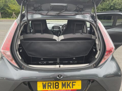 Toyota Aygo VVT-I X-PRESS 17