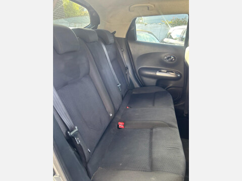 Nissan Juke 1.6 Acenta Premium SUV 5dr Petrol Manual Euro 5 (s/s) (117 ps) 15