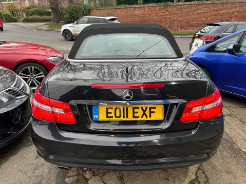 Mercedes-Benz E Class 2.1 E250 CDI BlueEfficiency Sport Cabriolet 2dr Diesel Tiptronic Euro 5 (20 5