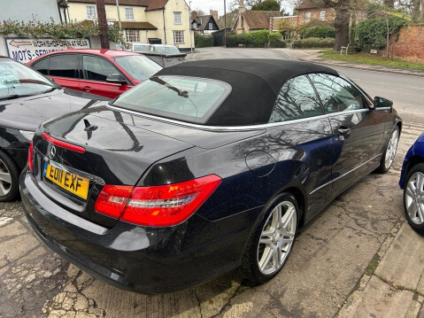 Mercedes-Benz E Class 2.1 E250 CDI BlueEfficiency Sport Cabriolet 2dr Diesel Tiptronic Euro 5 (20 4