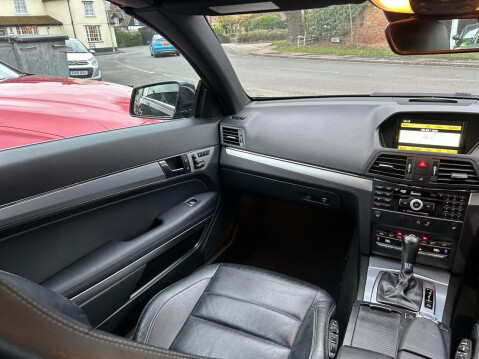 Mercedes-Benz E Class 2.1 E250 CDI BlueEfficiency Sport Cabriolet 2dr Diesel Tiptronic Euro 5 (20 16