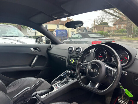 Audi TT 2.0 TFSI Sport Coupe 3dr Petrol S Tronic Euro 5 (s/s) (211 ps) 9
