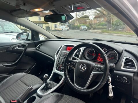 Vauxhall Astra GTC 1.4i Turbo SRi Coupe 3dr Petrol Manual Euro 6 (s/s) (120 ps) 9