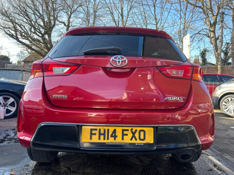 Toyota Auris 1.6 V-Matic Icon Plus Hatchback 5dr Petrol Manual Euro 5 (132 ps) 24