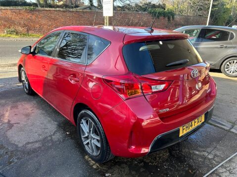 Toyota Auris 1.6 V-Matic Icon Plus Hatchback 5dr Petrol Manual Euro 5 (132 ps) 6