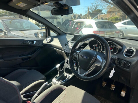 Ford Fiesta 1.0T EcoBoost ST-Line Hatchback 3dr Petrol Manual Euro 6 (s/s) (100 ps) LOW 9