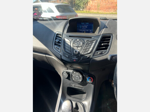 Ford Fiesta 1.0T EcoBoost ST-Line Hatchback 3dr Petrol Manual Euro 6 (s/s) (100 ps) LOW 11