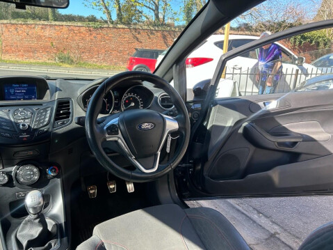 Ford Fiesta 1.0T EcoBoost ST-Line Hatchback 3dr Petrol Manual Euro 6 (s/s) (100 ps) LOW 16