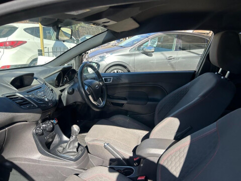 Ford Fiesta 1.0T EcoBoost ST-Line Hatchback 3dr Petrol Manual Euro 6 (s/s) (100 ps) LOW 20