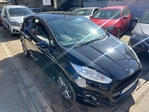 Ford Fiesta 1.0T EcoBoost ST-Line Hatchback 3dr Petrol Manual Euro 6 (s/s) (100 ps) LOW 30