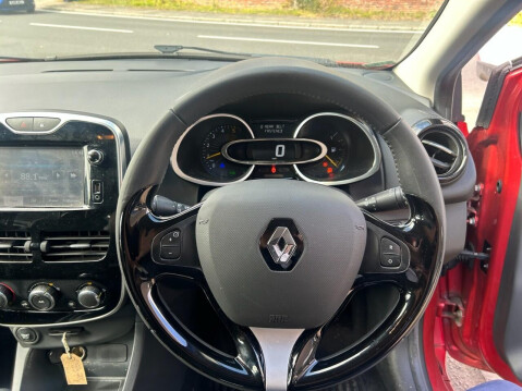 Renault Clio 1.5 dCi Dynamique MediaNav Hatchback 5dr Diesel Manual Euro 5 (s/s) (90 ps) 10