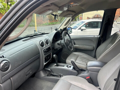Jeep Cherokee 2.8 TD Limited SUV 5dr Diesel Automatic 4x4 (262 g/km, 161 bhp) P/X BARGAIN 9