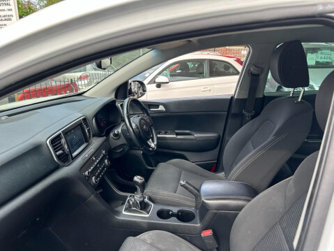 Kia Sportage 1.6 GDi 2 SUV 5dr Petrol Manual Euro 6 (s/s) (130 bhp) 22