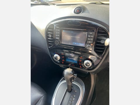Nissan Juke 1.6 Tekna SUV 5dr Petrol XTRON Euro 5 (117 ps) AUTOMATIC!! 10