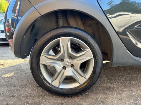 Dacia Sandero Stepway 0.9 TCe Ambiance Hatchback 5dr Petrol Manual Euro 6 (s/s) (90 ps) 17