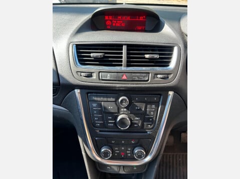 Vauxhall Mokka 1.6i Exclusiv SUV 5dr Petrol Manual 2WD Euro 6 (s/s) (115 ps) 11