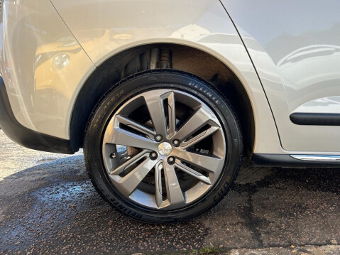 Peugeot 3008 1.6 BlueHDi Allure SUV 5dr Diesel Manual Euro 6 (s/s) (120 ps) PANORAMIC RO 20