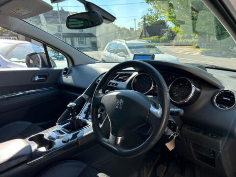 Peugeot 3008 1.6 BlueHDi Allure SUV 5dr Diesel Manual Euro 6 (s/s) (120 ps) PANORAMIC RO 9