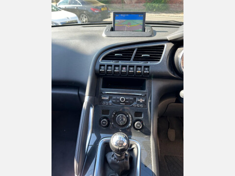 Peugeot 3008 1.6 BlueHDi Allure SUV 5dr Diesel Manual Euro 6 (s/s) (120 ps) PANORAMIC RO 11