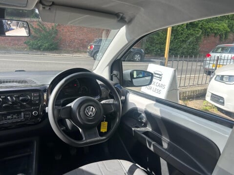 Volkswagen Up 1.0 Move up! Hatchback 5dr Petrol Manual Euro 5 (60 ps) IDEAL 1ST CAR!! 17