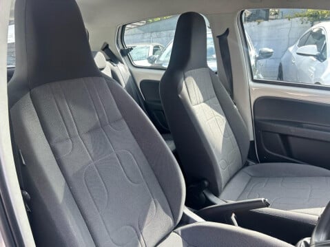 Volkswagen Up 1.0 Move up! Hatchback 5dr Petrol Manual Euro 5 (60 ps) IDEAL 1ST CAR!! 13