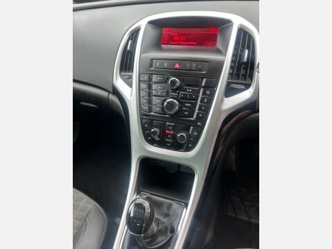 Vauxhall Astra GTC 1.4i Turbo SRi Coupe 3dr Petrol Manual Euro 6 (s/s) (140 ps) 11