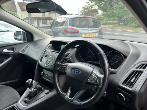 Ford Focus 1.5 TDCi Zetec Estate 5dr Diesel Manual Euro 6 (s/s) (120 ps) 8