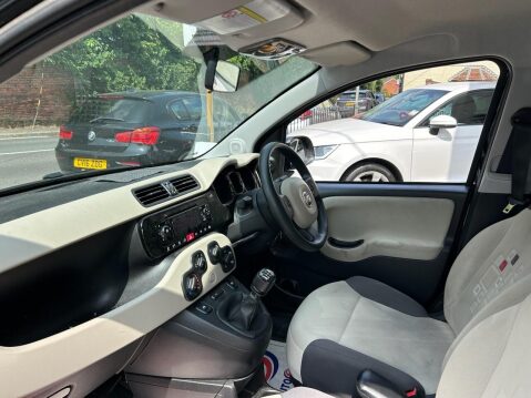 Fiat Panda 0.9 TwinAir Lounge Hatchback 5dr Petrol Manual Euro 6 (s/s) (85 bhp) 8