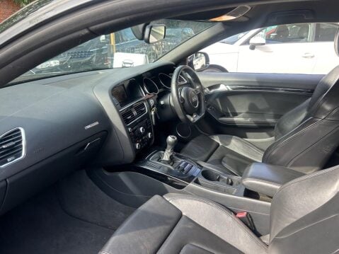 Audi A5 1.8 TFSI Black Edition Coupe 2dr Petrol Manual Euro 5 (s/s) (170 ps) S-LINE 19