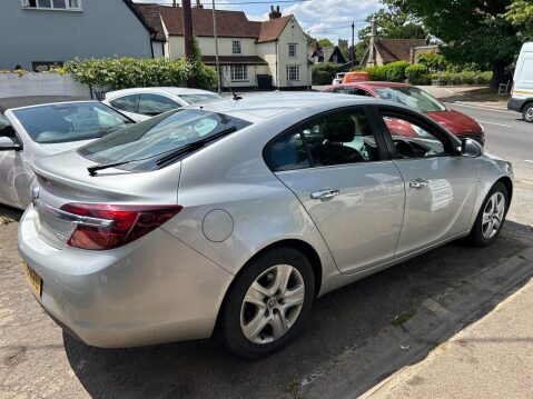 Vauxhall Insignia 1.6 CDTi ecoFLEX Design Hatchback 5dr Diesel Manual Euro 6 (s/s) (136 ps) L 4