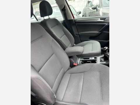 Volkswagen Golf 1.6 SE TDI BLUEMOTION TECHNOLOGY 5d 103 BHP 11