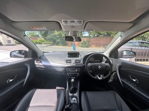 Renault Megane 1.5 dCi ENERGY Dynamique TomTom Hatchback 5dr Diesel Manual Euro 5 (s/s) (1 17
