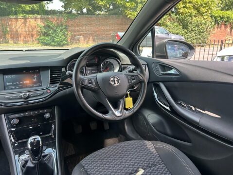 Vauxhall Astra 1.4i SRi Hatchback 5dr Petrol Manual Euro 6 (100 ps) 18