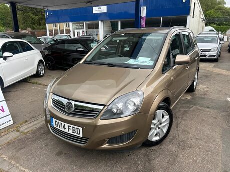 Vauxhall Zafira 1.8 16V Exclusiv MPV 5dr Petrol Manual Euro 5 (SNav) (140 ps) LOW MILEAGE &