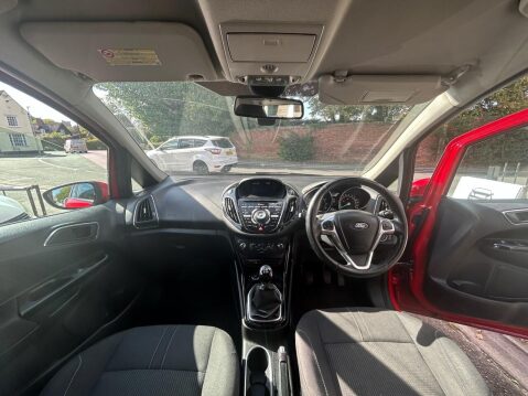 Ford B-Max 1.0T EcoBoost Titanium MPV 5dr Petrol Manual Euro 5 (100 ps) LOVELY LITTLE 18