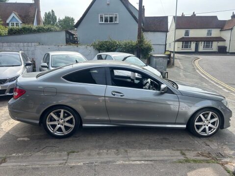 Mercedes-Benz C Class 2.1 C250 CDI BlueEfficiency AMG Sport Coupe 2dr Diesel G-Tronic+ Euro 5 (s/ 4