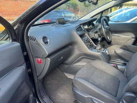 Peugeot 5008 1.6 BlueHDi Allure MPV 5dr Diesel Manual Euro 6 (s/s) (120 ps) FULL MAIN DE 23