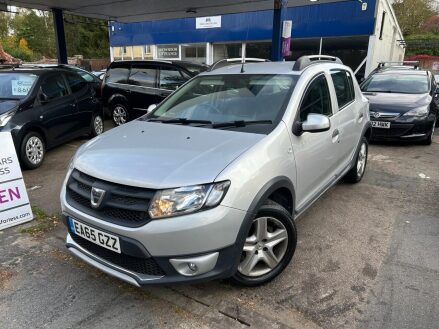 Dacia Sandero Stepway 0.9 TCe Ambiance Hatchback 5dr Petrol Manual Euro 6 (s/s) (90 ps)