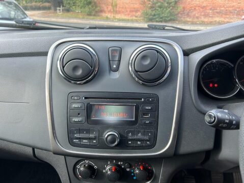 Dacia Sandero Stepway 0.9 TCe Ambiance Hatchback 5dr Petrol Manual Euro 6 (s/s) (90 ps) 11