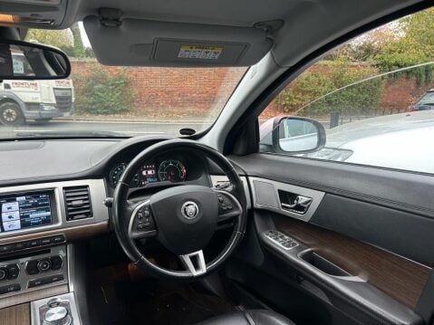 Jaguar XF 2.2d Luxury Saloon 4dr Diesel Auto Euro 5 (s/s) (200 ps) AUTO PLUS FULL LEA 16
