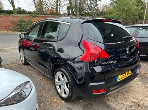 Peugeot 3008 1.6 HDi Sportium SUV 5dr Diesel Manual Euro 5 (112 ps) PANORAMIC ROOF & FUL 6