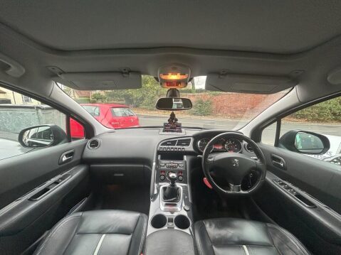 Peugeot 3008 1.6 HDi Sportium SUV 5dr Diesel Manual Euro 5 (112 ps) PANORAMIC ROOF & FUL 18
