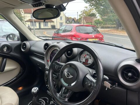 Mini Countryman 1.6 Cooper D SUV 5dr Diesel Manual ALL4 Euro 5 (s/s) (112 ps) 8