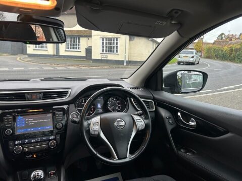 Nissan Qashqai 1.5 dCi n-tec+ SUV 5dr Diesel Manual 2WD Euro 6 (s/s) (110 ps) FULL PANORAM 16