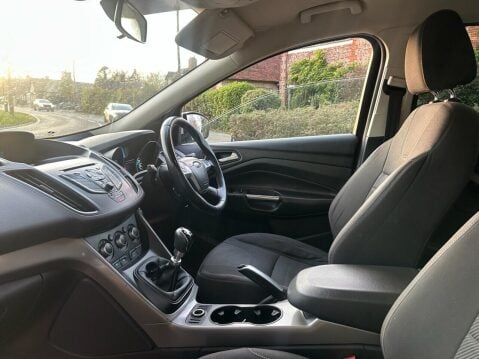 Ford Kuga 1.6T EcoBoost Zetec SUV 5dr Petrol Manual 2WD Euro 5 (s/s) (150 ps) 20