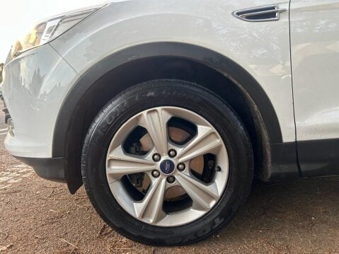 Ford Kuga 1.6T EcoBoost Zetec SUV 5dr Petrol Manual 2WD Euro 5 (s/s) (150 ps) 19