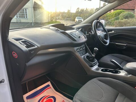 Ford Kuga 1.6T EcoBoost Zetec SUV 5dr Petrol Manual 2WD Euro 5 (s/s) (150 ps) 21