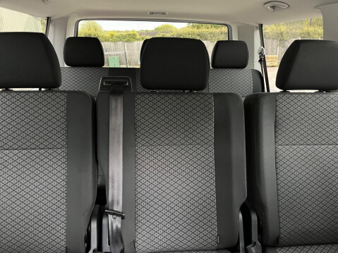 Volkswagen Transporter Shuttle 2.0 TDI S SWB Euro 6 (s/s) 5dr 12